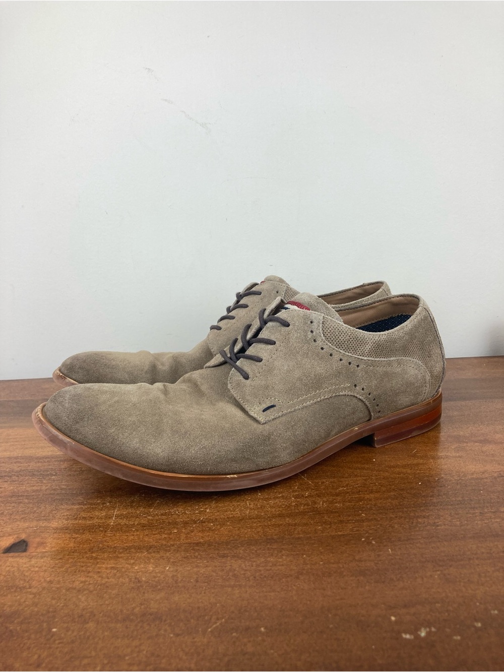 Fairlane Suede Derby Dress Shoes Taupe Lace Up Men’s Size 11.